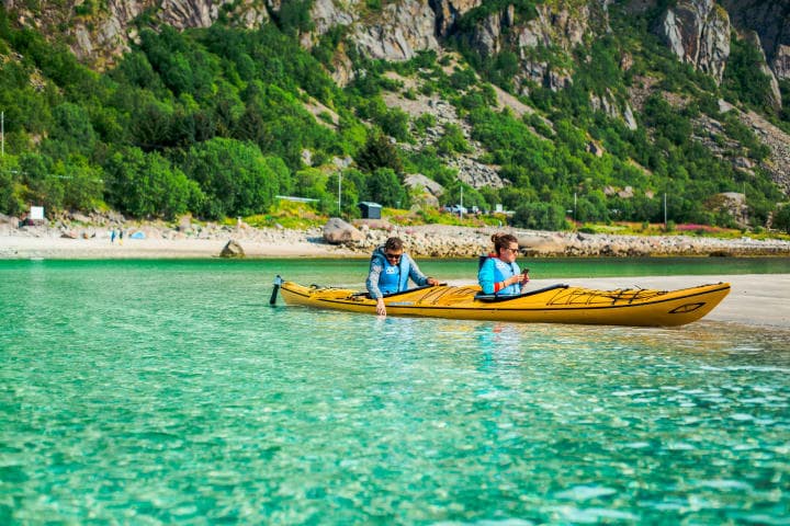 Kayak tour through the Svinøyvalen Inlet thumbnail
