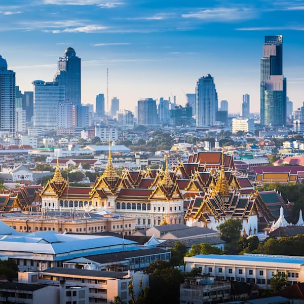 Thailand Bucket List: City life, jungle nights, island vibes!